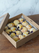 Mini Muffins Party Platter (16 pieces)