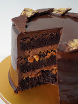 Praline Fudge Cake (8")